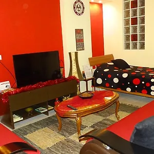 Central Shoshi Appartement